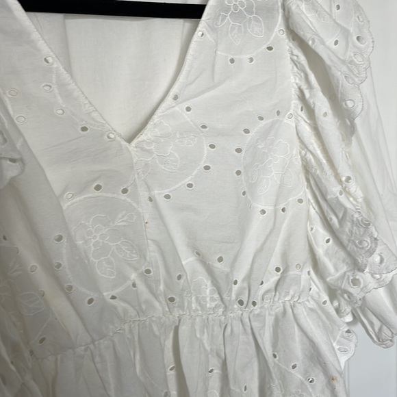 Zara Eyelet Blouse - Picture 4 of 4